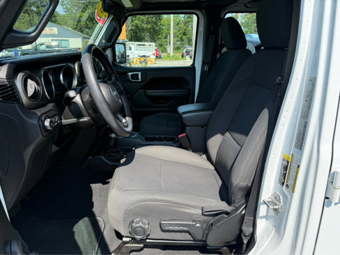 Used 2021 Jeep Wrangler Unlimited Sport image 12