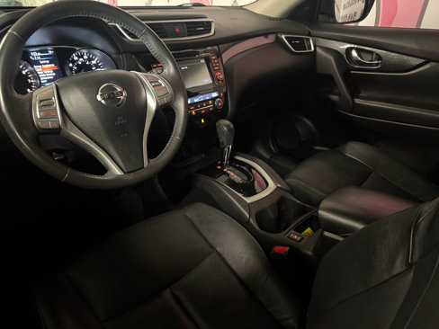 Used 2015 Nissan Rogue SL w/ SL Premium Package image 19