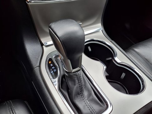 Used 2019 Jeep Grand Cherokee Limited w/ Luxury Group II image 8
