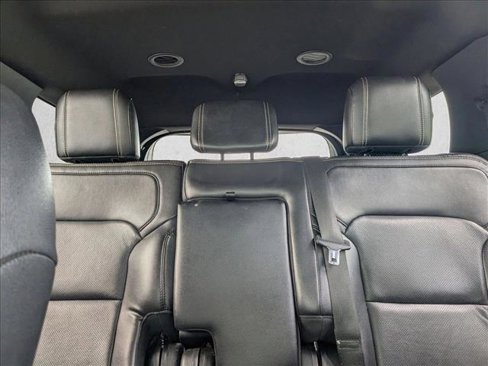 Used 2018 Ford Explorer Limited image 16