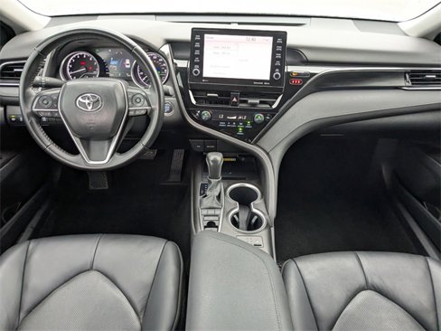 Used 2023 Toyota Camry XLE image 14