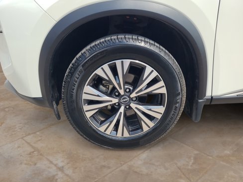 Used 2023 Nissan Rogue SV image 26