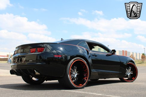 Used 2010 Chevrolet Camaro SS w/ Interior Accent Trim Package image 6