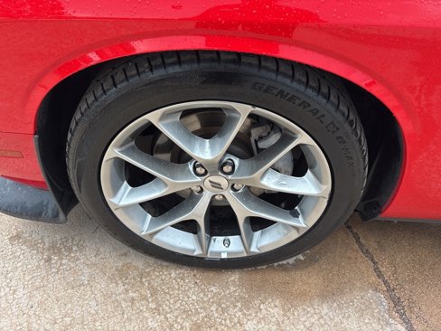 Used 2022 Dodge Challenger GT image 9