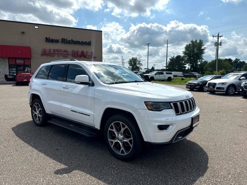 Used 2018 Jeep Grand Cherokee Limited image 7
