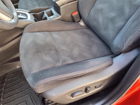 Used 2016 Nissan Rogue SV image 14