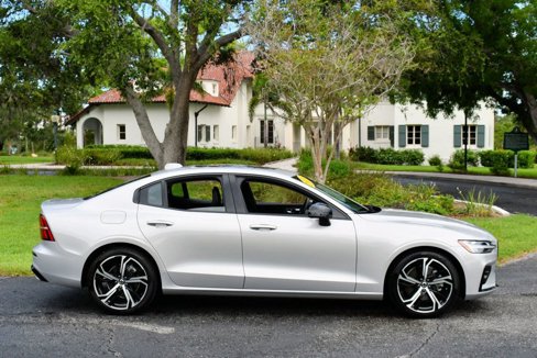 Used 2024 Volvo S60 B5 Core w/ Climate Package image 34