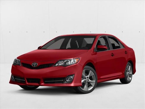 Used 2014 Toyota Camry SE image 1