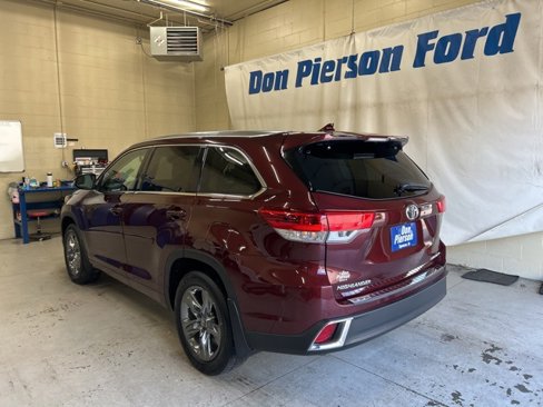 Used 2017 Toyota Highlander Limited Platinum image 6