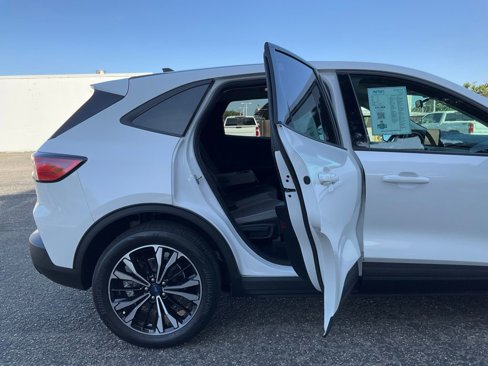 Certified 2022 Ford Escape SE w/ SE Sport Appearance Package image 46