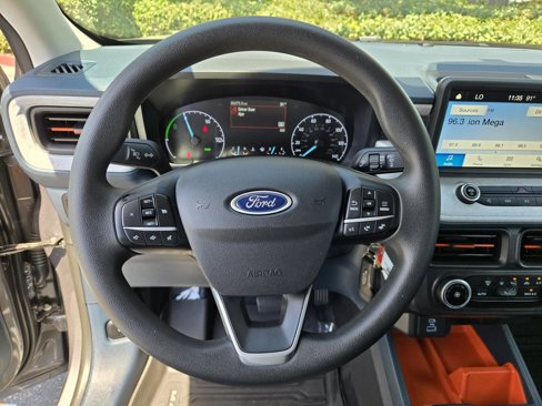 Used 2023 Ford Maverick XLT image 16