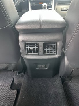Used 2023 Toyota RAV4 XLE Premium image 11
