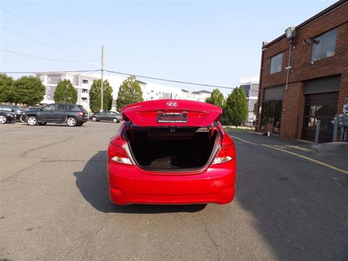 Used 2015 Hyundai Accent GLS w/ Option Group 02 image 9