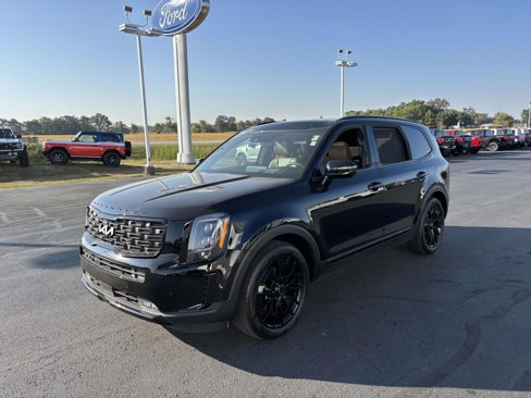 Used 2022 Kia Telluride SX w/ SX Prestige Package image 4