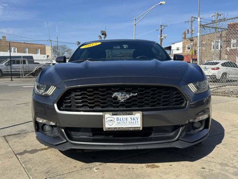 Used 2015 Ford Mustang Coupe image 2