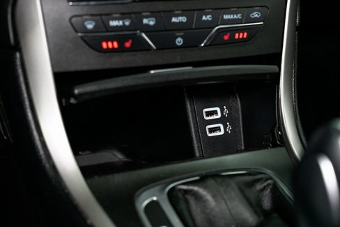 Used 2017 Ford Edge SEL w/ Equipment Group 201A image 18