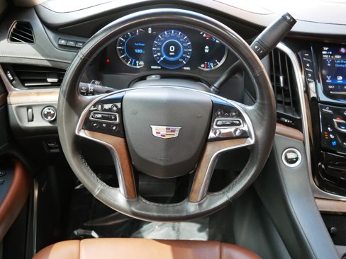 Used 2020 Cadillac Escalade ESV Premium Luxury image 14
