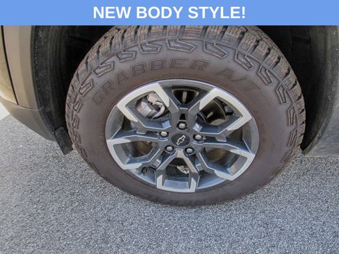 New 2025 Chevrolet Equinox ACTIV image 8