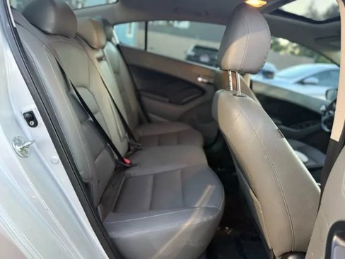 Used 2017 Kia Forte EX w/ EX Premium Plus Package image 12
