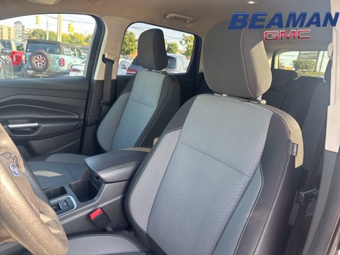 Used 2019 Ford Escape SE image 19