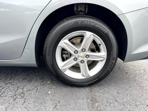 Used 2024 Chevrolet Malibu LT image 11
