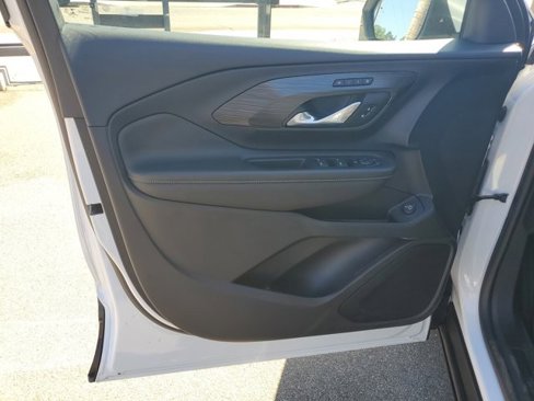 Used 2022 GMC Terrain SLT image 20
