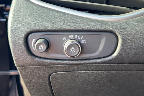 Used 2025 Chevrolet Malibu RS image 34