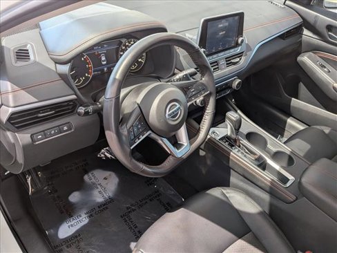 Used 2022 Nissan Altima 2.0 SR image 11