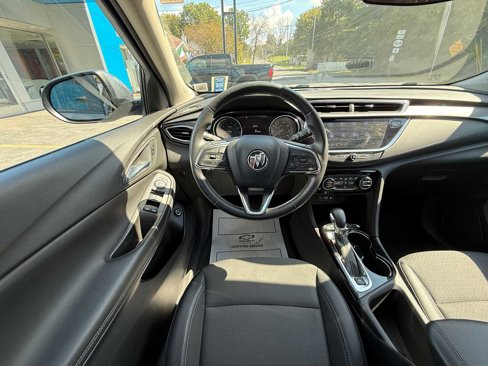 Used 2022 Buick Encore GX Select w/ Sport Touring Package image 41