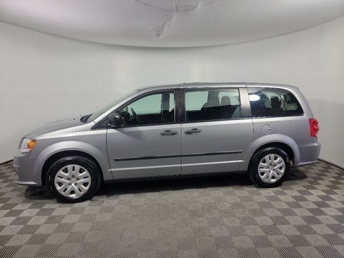 Used 2016 Dodge Grand Caravan American Value Package image 10