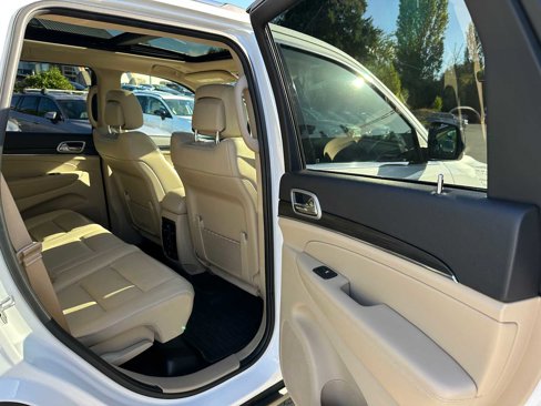 Used 2020 Jeep Grand Cherokee Limited w/ Luxury Group II image 13