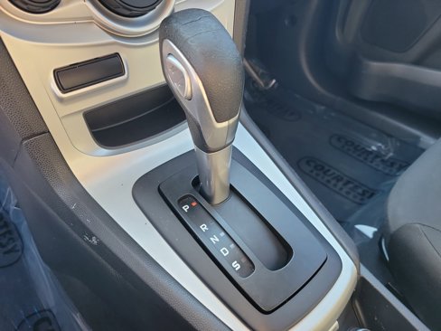 Used 2017 Ford Fiesta SE image 31