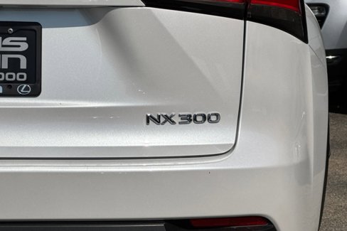Used 2018 Lexus NX 300 FWD image 12