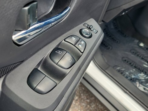 Certified 2023 Nissan Kicks SV image 20