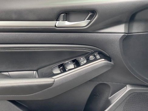 Certified 2020 Nissan Altima 2.5 SV image 11