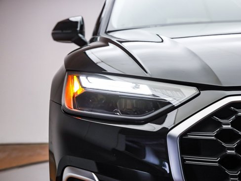 Used 2023 Audi Q5 2.0T Premium Plus w/ Premium Plus Package image 5