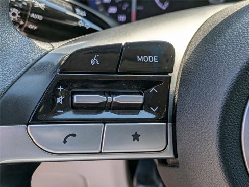 Certified 2022 Hyundai Tucson SE image 17
