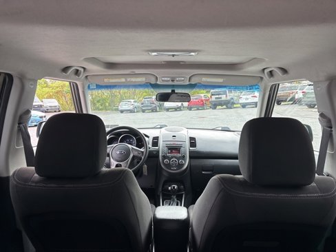 Used 2013 Kia Soul + image 11