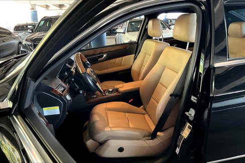 Used 2013 Mercedes-Benz E 350 Sedan image 7