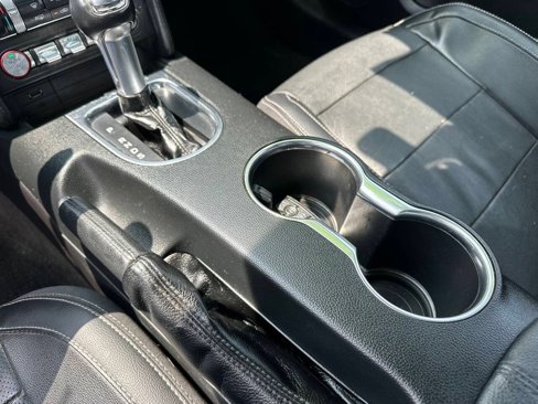 Used 2018 Ford Mustang Premium image 16