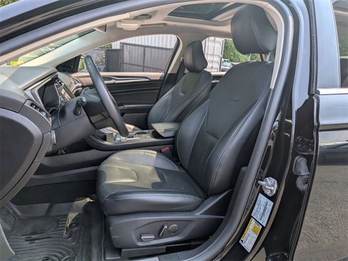 Used 2020 Ford Fusion Energi Titanium image 22