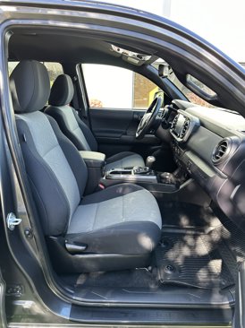 Used 2021 Toyota Tacoma TRD Off-Road w/ Technology Package image 22