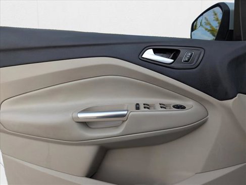 Used 2018 Ford Escape SEL image 9