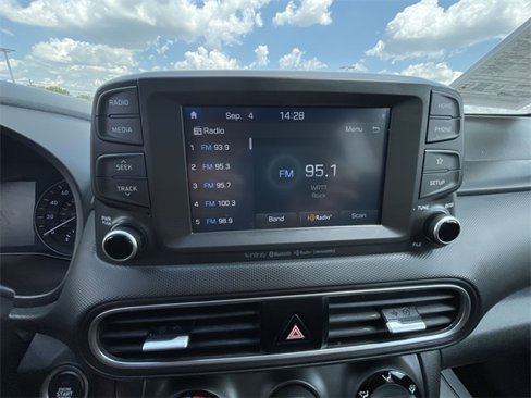 Used 2021 Hyundai Kona Night image 22