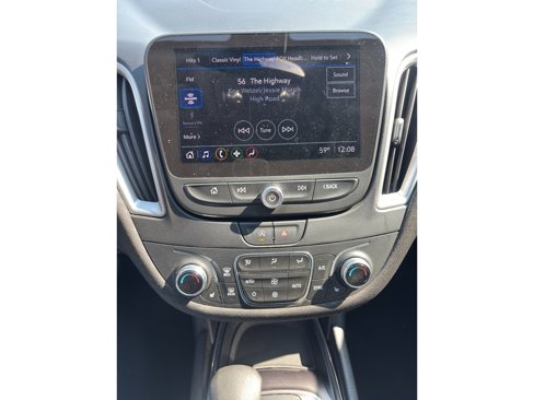 Used 2022 Chevrolet Malibu LT image 17