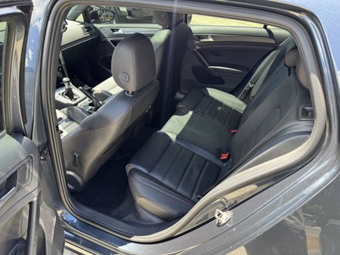 Used 2020 Volkswagen GTI SE image 8