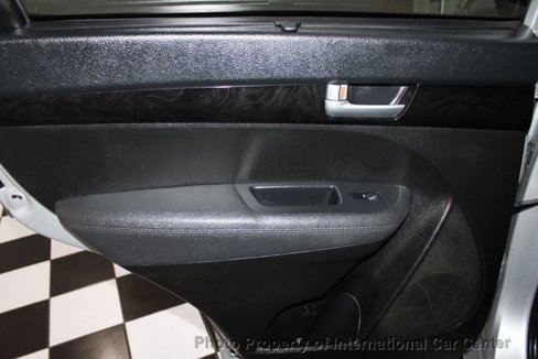 Used 2015 Kia Sorento SX image 20