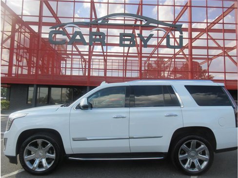 Used 2017 Cadillac Escalade Luxury image 2
