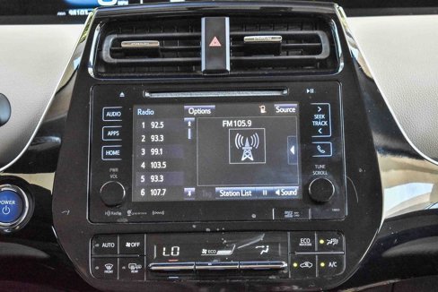Used 2016 Toyota Prius Four image 13
