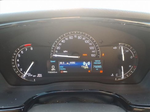 Used 2018 Cadillac XT5 FWD image 23